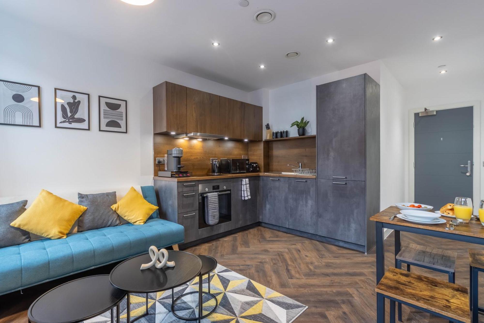 Luxury Apt, Centre, Contractors, Relocations Apartamento