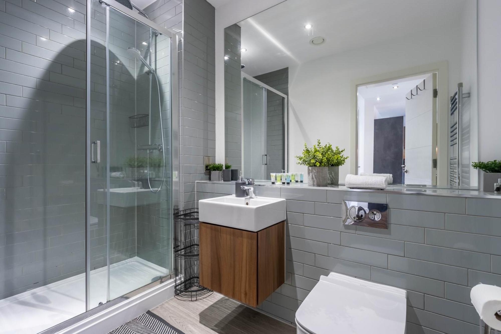 Luxury Apt, Centre, Contractors, Relocations * Birmingam